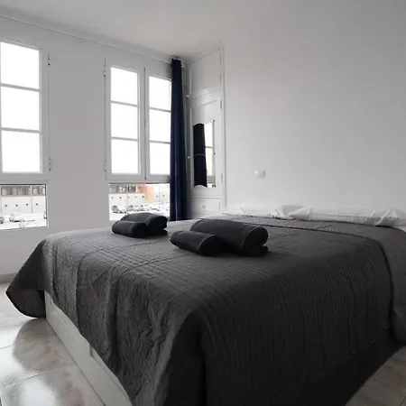 Harbour With Sea View Апартаменты *